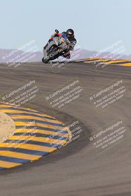 media/Dec-18-2022-SoCal Trackdays (Sun) [[8099a50955]]/Turns 9 and 10 Set 2 (1055am)/